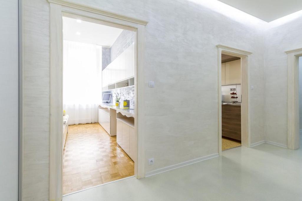 براغ Stylish Apartment 5 Minutes Walk From City Center المظهر الخارجي الصورة