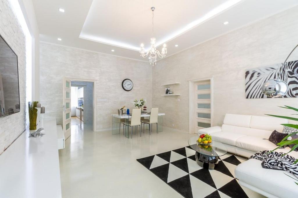 براغ Stylish Apartment 5 Minutes Walk From City Center المظهر الخارجي الصورة